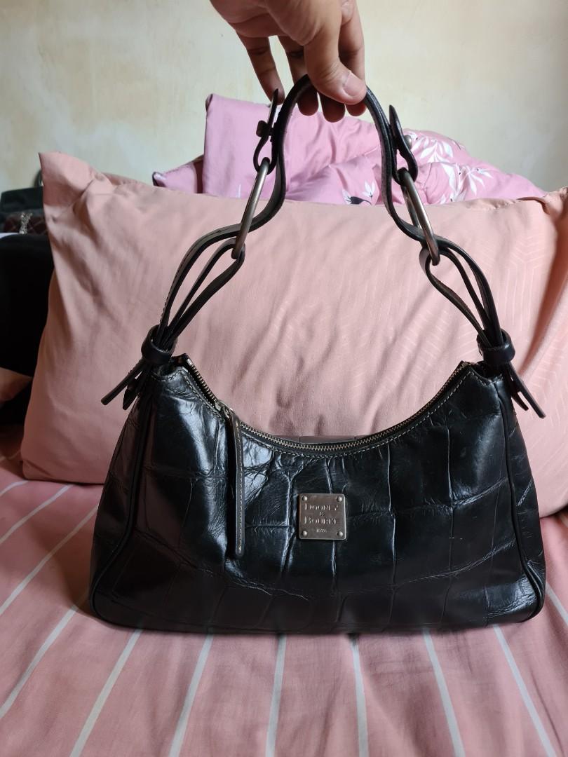 Dooney and hotsell bourke shoulder tote