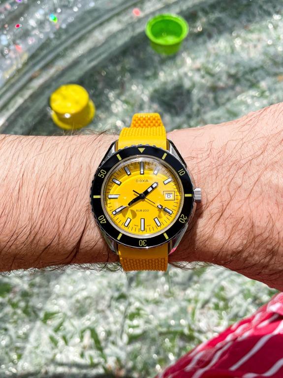 Doxa sub hotsell 200 yellow
