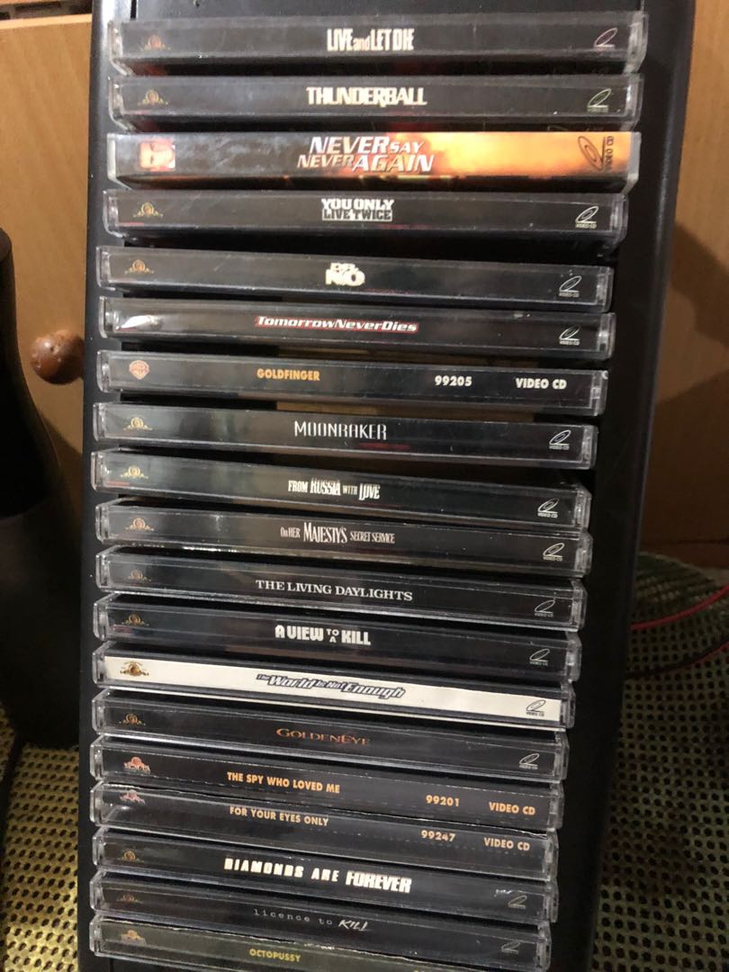 James Bond film collection in 19 VCD format., Hobbies & Toys