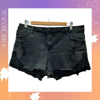 (Category: ) located in . Submitted by the.revival (Listing ID 1155858219, Image 1). Description: .