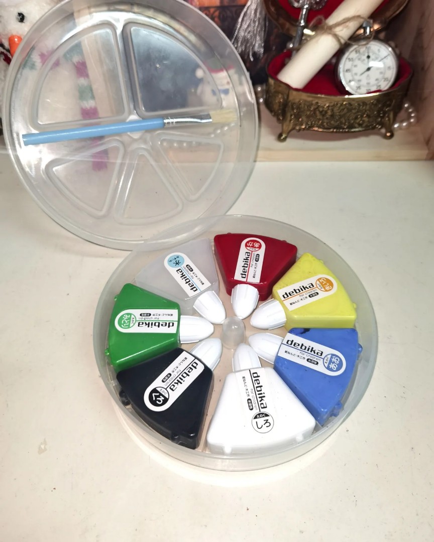 Kiddie paint set, Hobbies & Toys, Stationary & Craft, Craft Supplies