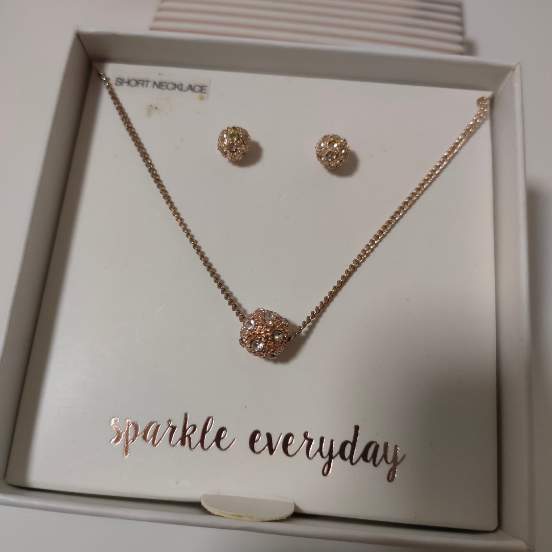 Lovisa Necklace & Earring Set, Women's Fashion, Jewelry & Organisers