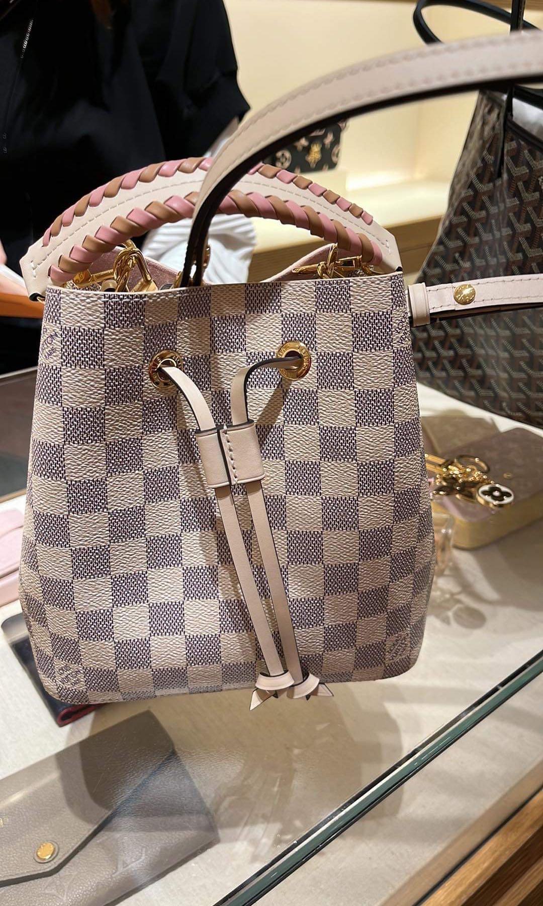 Louis Vuitton Damier Azur NeoNoe BB - Neutrals Bucket Bags
