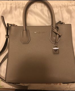 （分類：）位於 。 由 panyu0908 提交（商品編號 1155910001，圖片 1）。簡介： 。