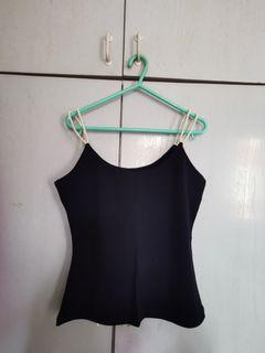 藍色吊帶背心Navy blue singlet with pearly strap