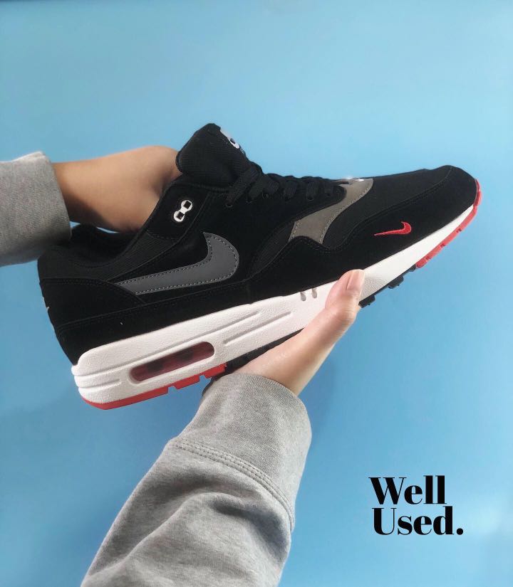 air max 1 bred mini swoosh