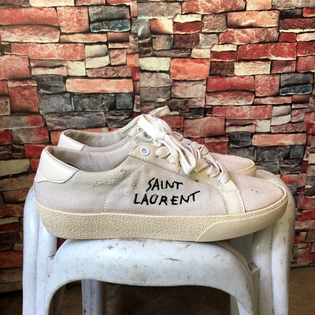 Womens distressed discount canvas shoes