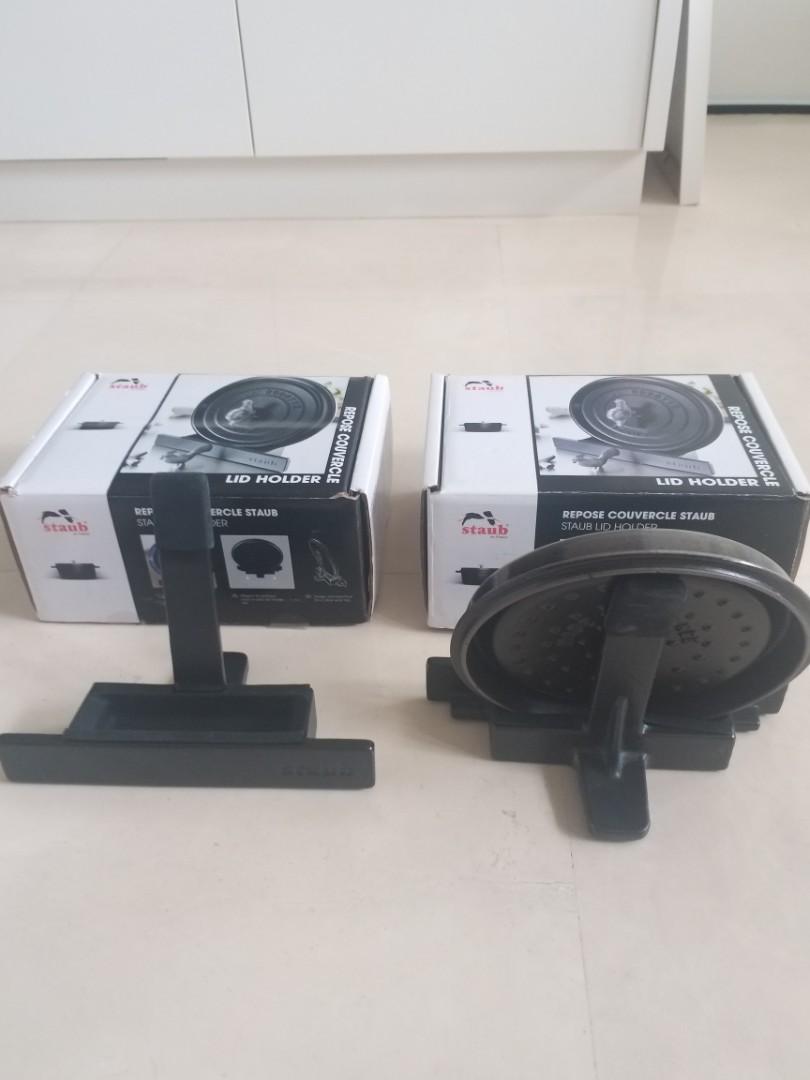 Staub Cast Iron Lid (Cover) Holder, Furniture & Home Living