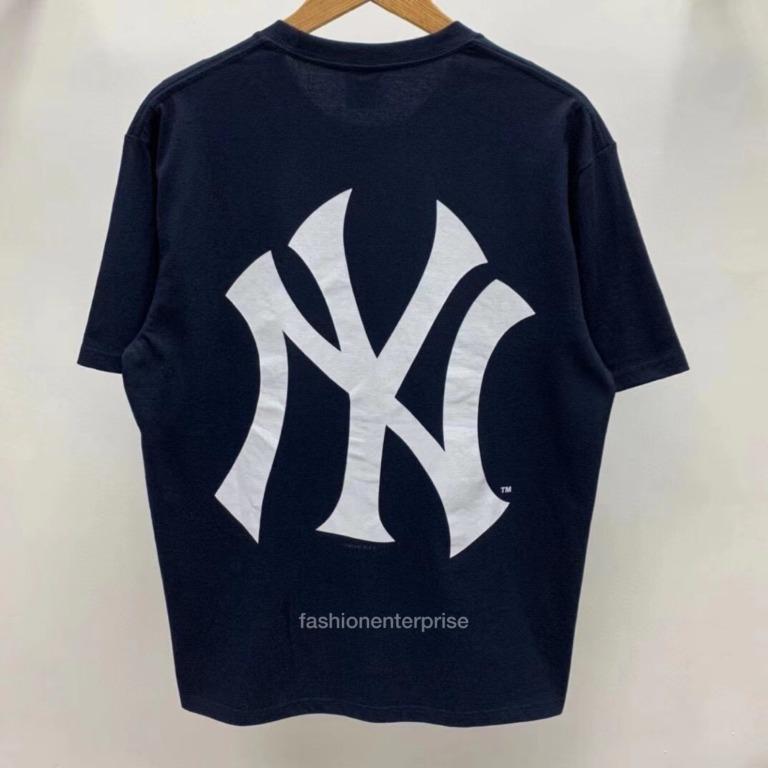 Supreme x yankees tee hotsell