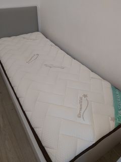 （分類：）位於 。 由 slaihowai 提交（商品編號 1155816400，圖片 1）。簡介： 。