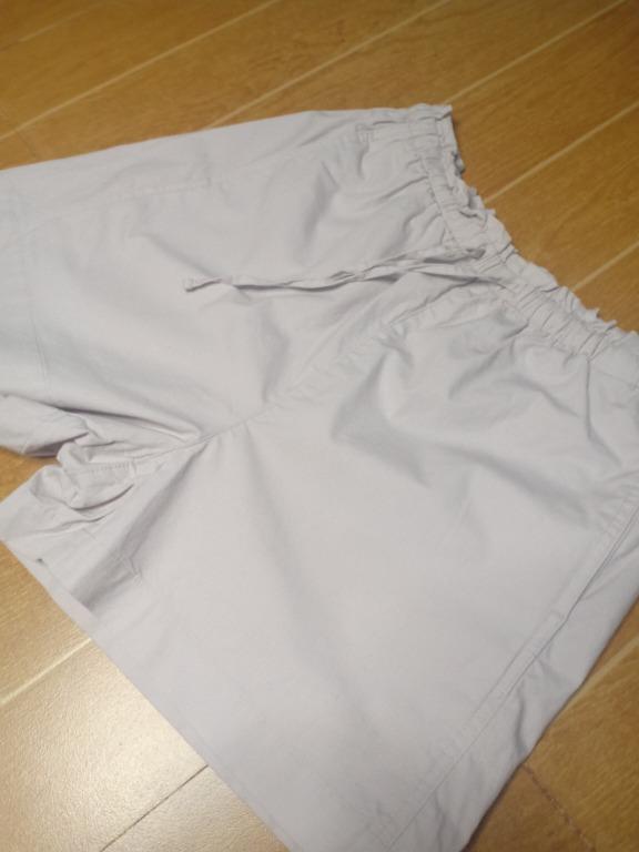 Uniqlo Lavender Shorts (Pre-loved) (Category: Shorts) located in Quezon City. Submitted by dalgidalgi26 (Listing ID 1155940792, Image 2). Description: Bought straight from the physical store a few years back. Worn once or twice only. As this is pre-loved, please do manage expectations in case there are loose threads/discolorations/creases, you can message me for more photos or a GDrive link for a video for condition. Rfs: Decluttering Size: M MOP