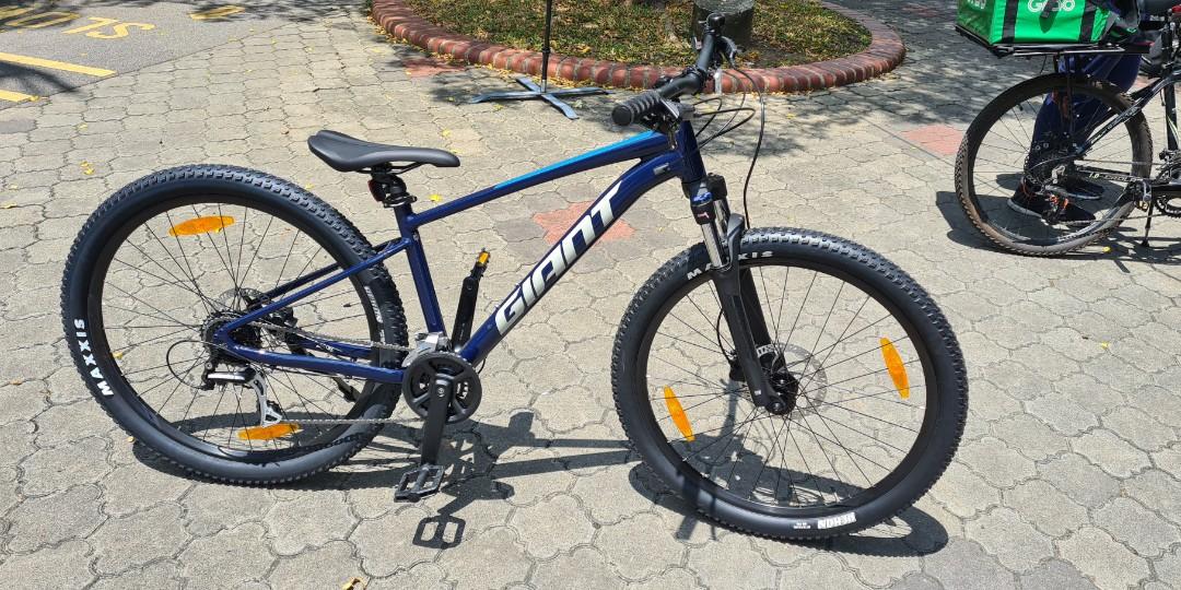 WTS Giant Talon 2 S size 27.5 2021 Sports Equipment Bicycles Parts Bicycles on Carousell