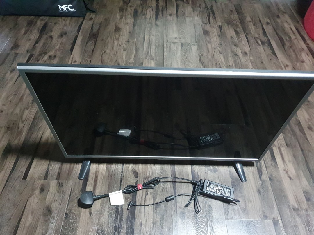 32-inch-lg-tv-tv-home-appliances-tv-entertainment-tv-on-carousell