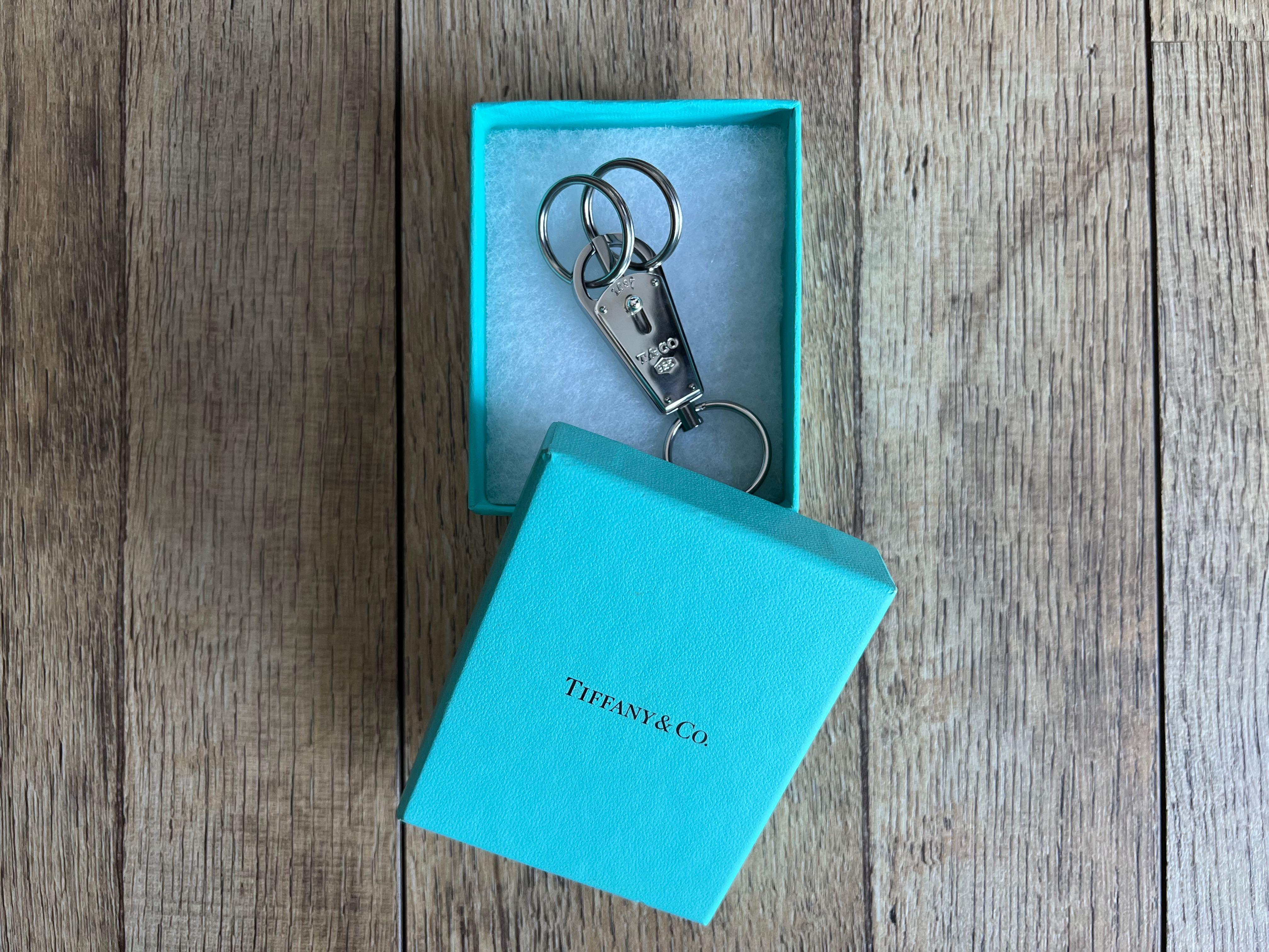 Tiffany 1837 Makers valet key ring in sterling silver and stainless steel.