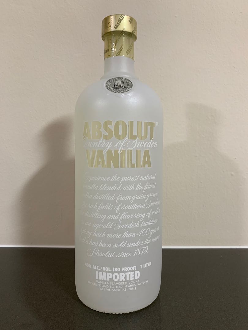 Authentic Absolut Vodka Vanilla 1L, Food & Drinks, Beverages on Carousell