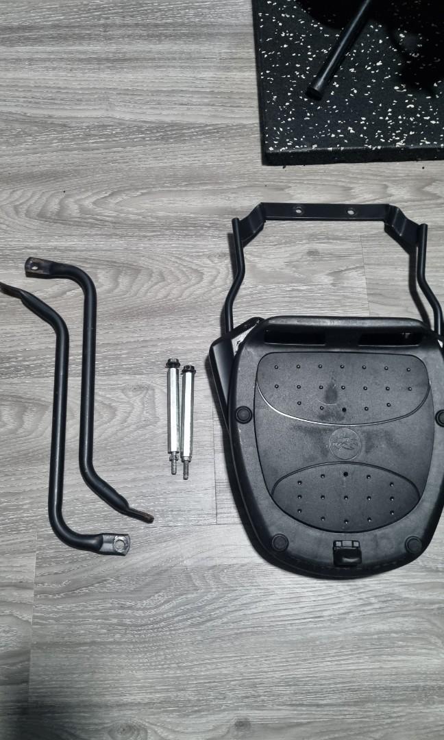 aerox v2 rack + box, Motorcycles, Motorcycle Accessories on Carousell