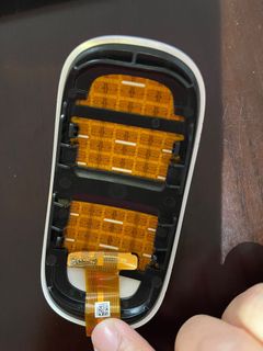 Looking for an Apple 2nd-generation Magic Mouse; Bluetooth malfunction is acceptable as long as the top cover functions normally.