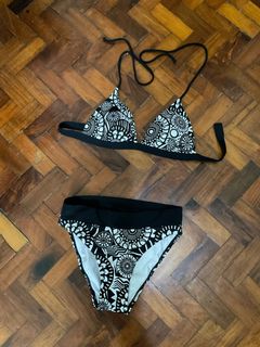 (Category: ) located in . Submitted by the_seconds_shop (Listing ID 1156044621, Image 1). Description: .