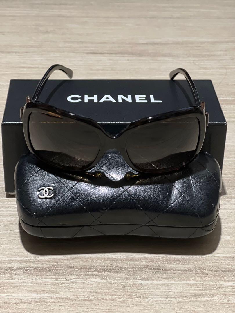 Oversized sunglasses Chanel Brown in Plastic  31378047
