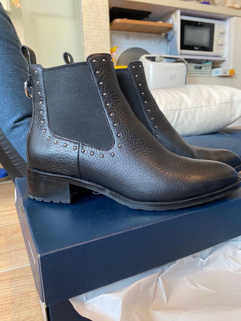 Newburg waterproof bootie 2025