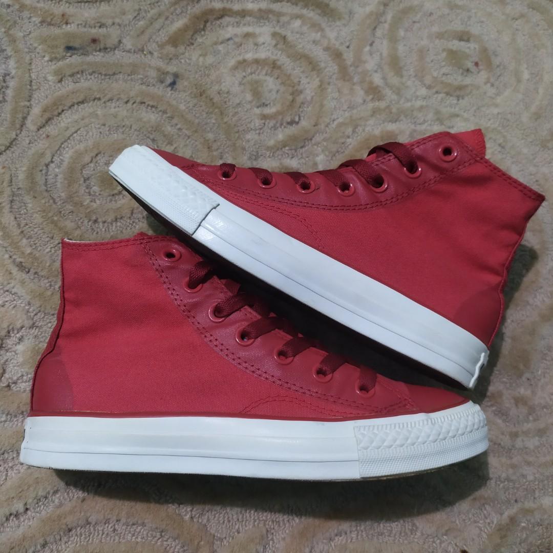 Converse high top red, Fesyen Wanita 
