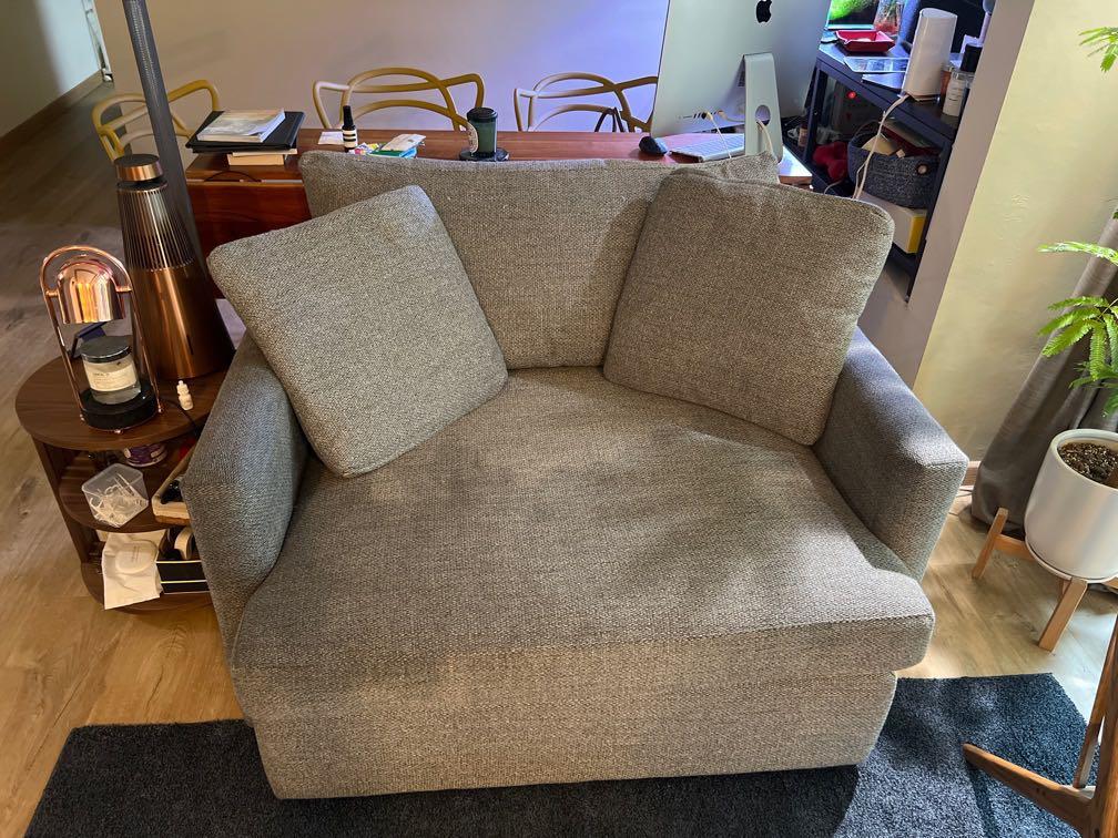Crate and barrel lounge hotsell chair and a half