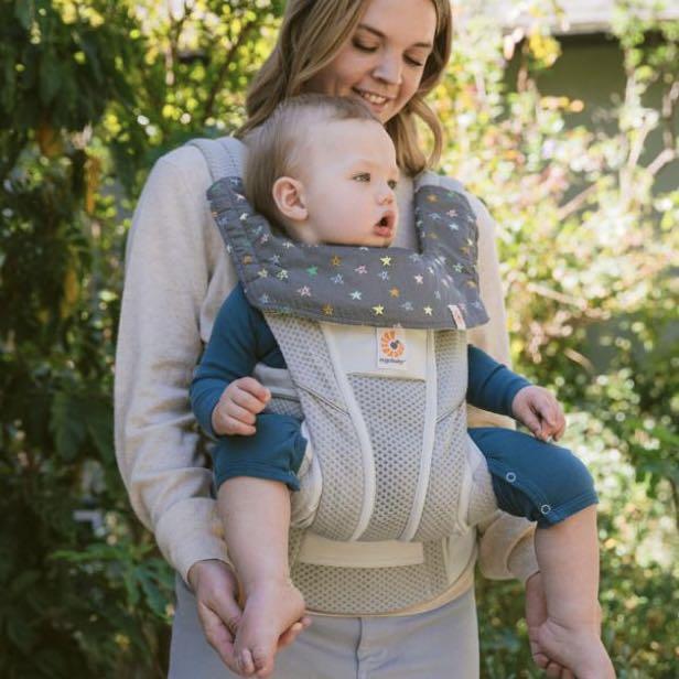 Ergobaby deals drool bib