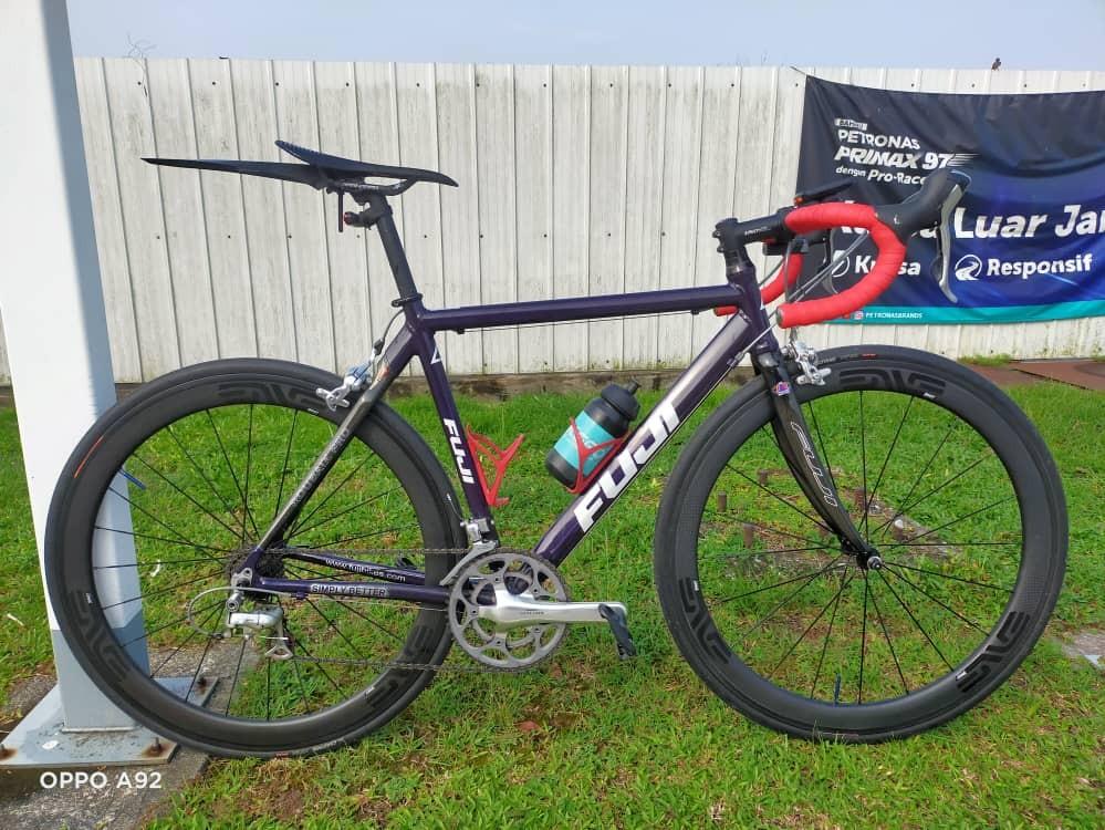 FUJI ROUBAIX PRO Sports Equipment Bicycles Parts Bicycles on Carousell