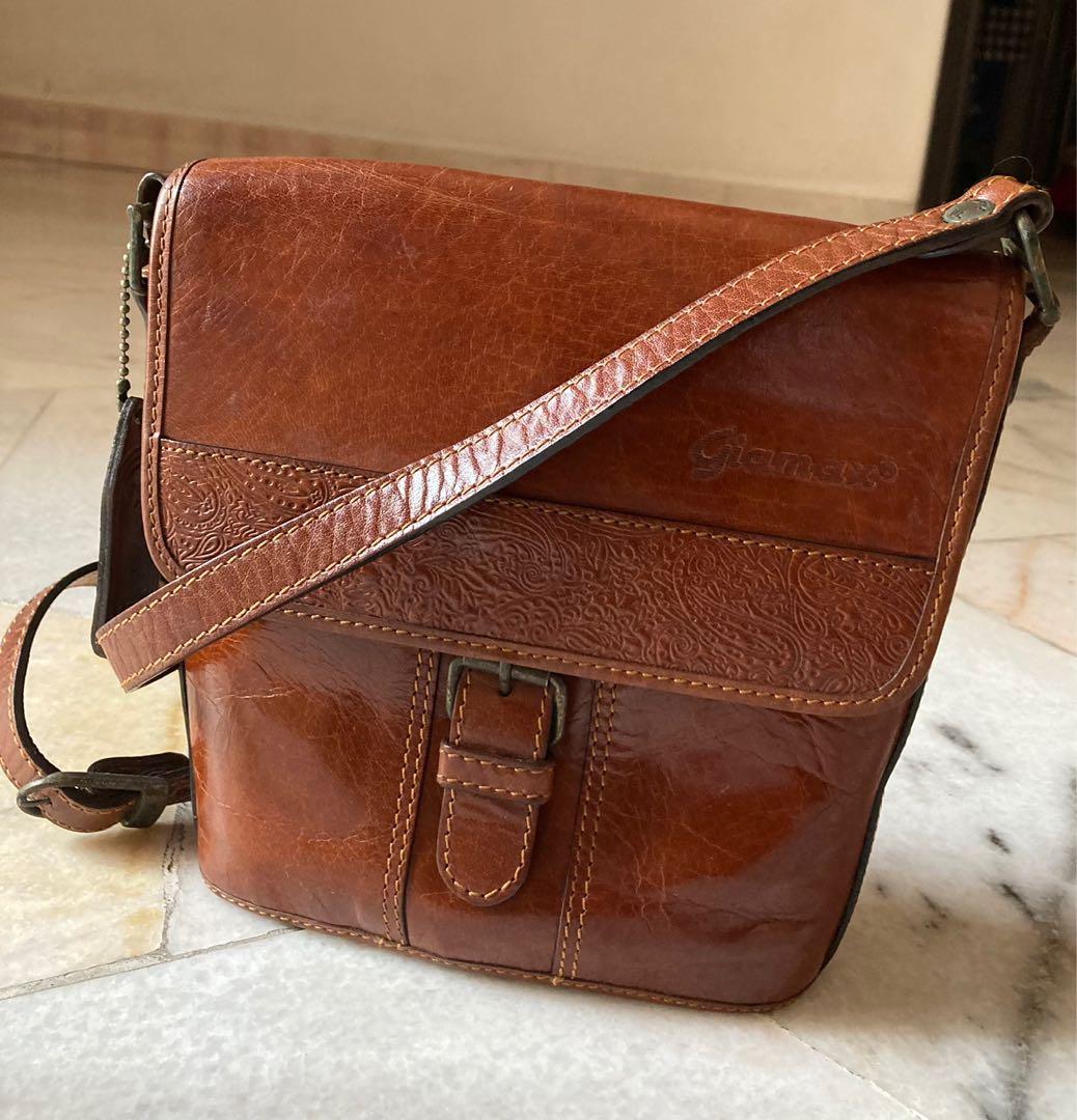 Giamax leather sling bag