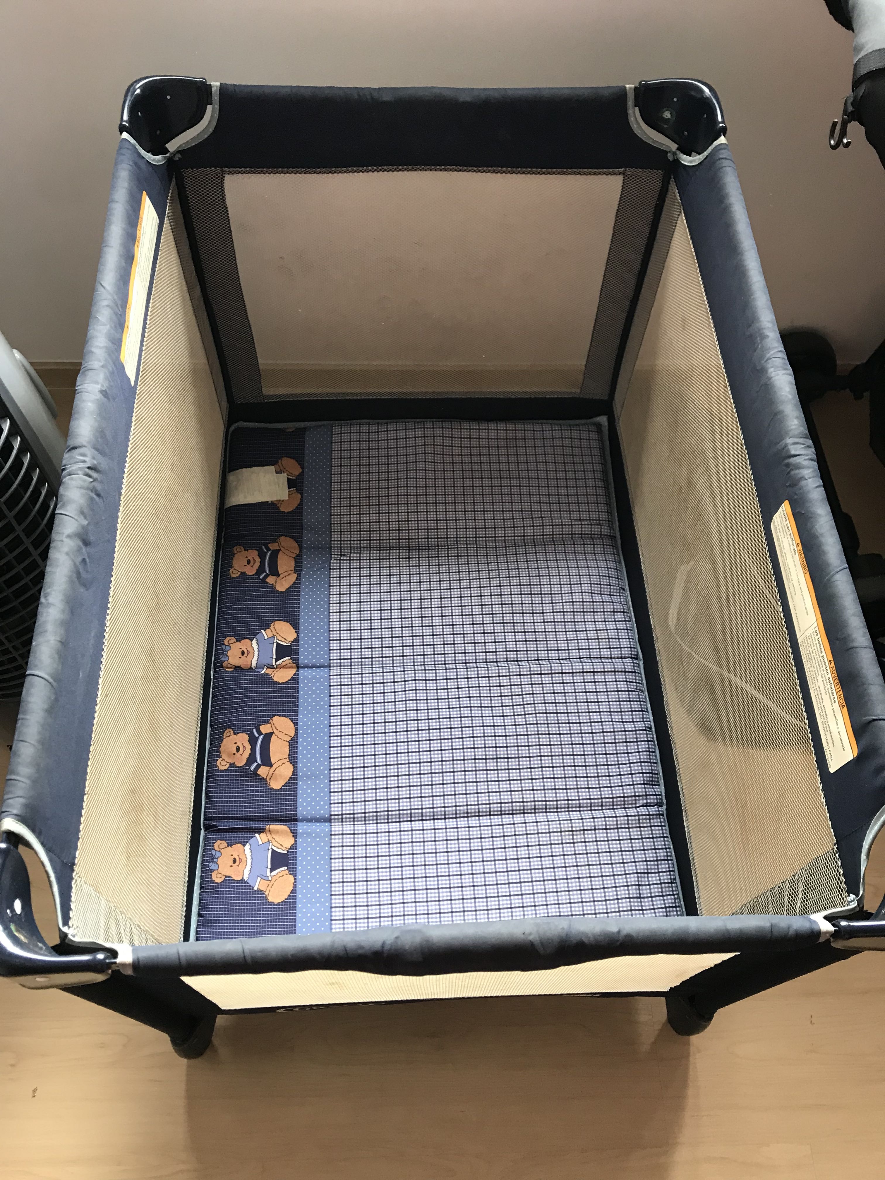 Graco portable playpen Pack N Play, Babies & Kids, Baby Nursery & Kids