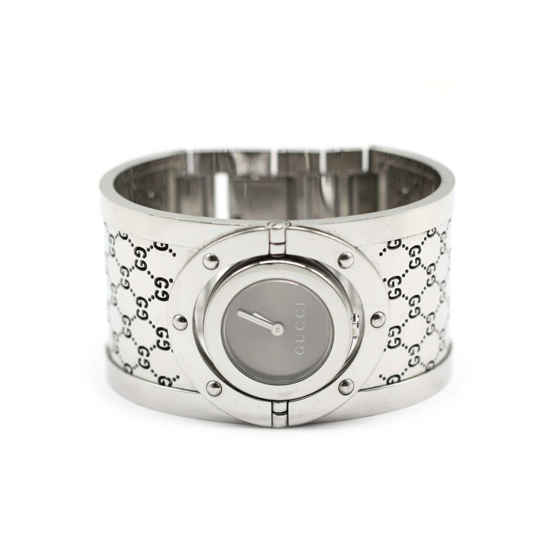GUCCI Wide Silver 112 Twirl GG Bangle 