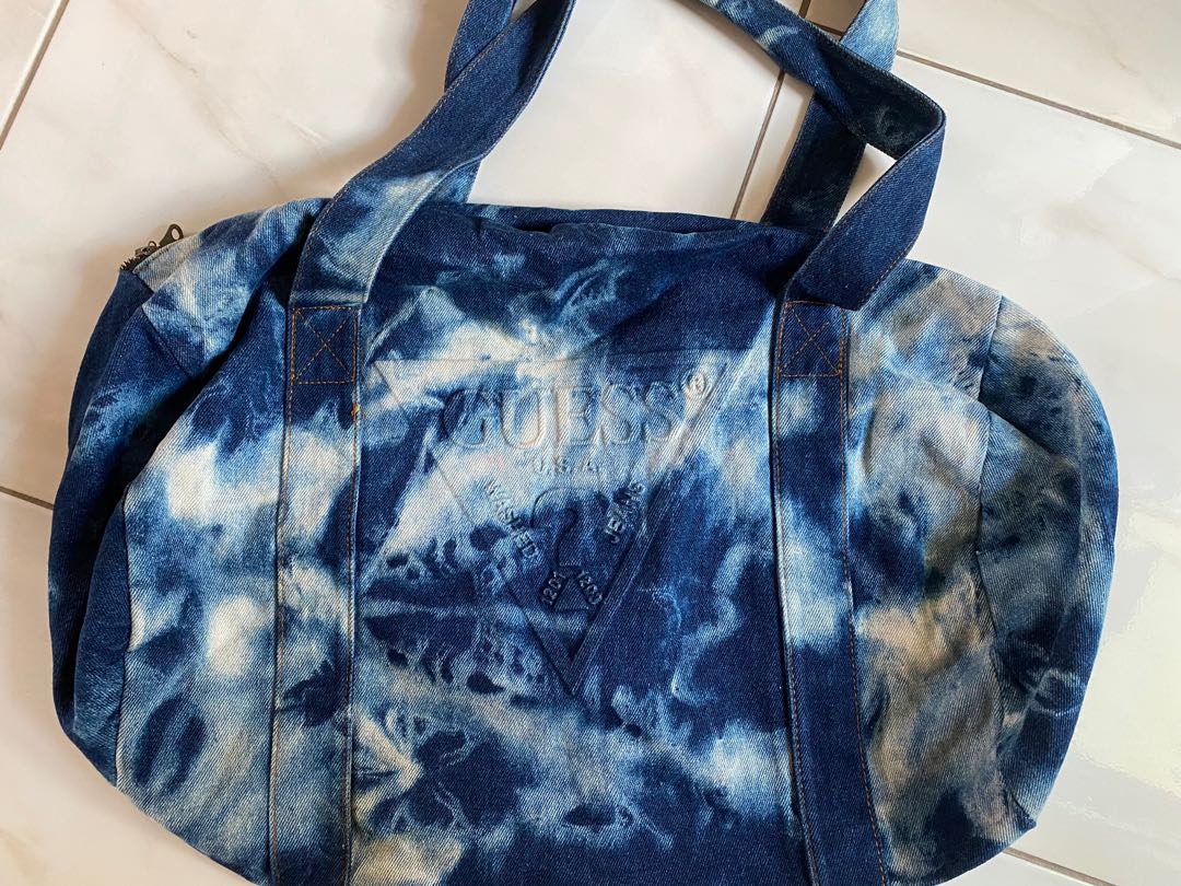 Guess duffle bag, Women's Fashion, Bags & Wallets, Beach Bags on Carousell