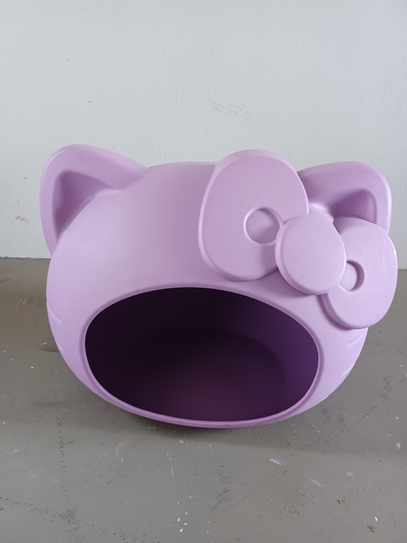 Hello kitty Dog house, Pet Supplies, Homes & Other Pet Accessories on Carousell