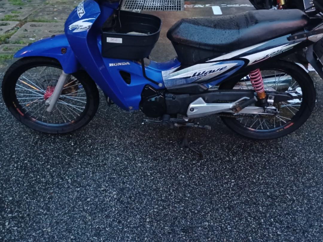 Honda wave rim, Motorcycles, Motorcycle Accessories on Carousell