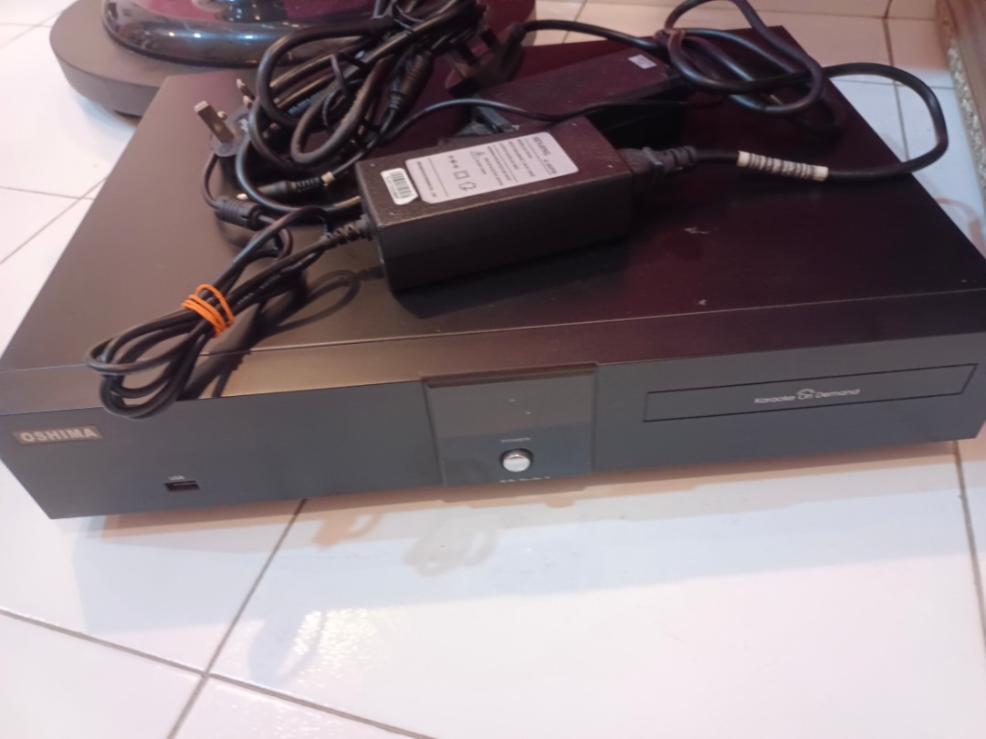 Karaoke Machine + Display, TV & Home Appliances, TV & Entertainment