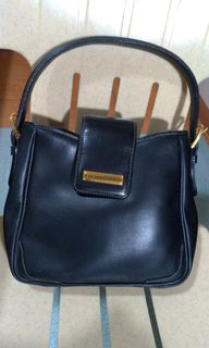 (Category: ) located in . Submitted by Shop.with_me (Listing ID 1156066243, Image 1). Description: .