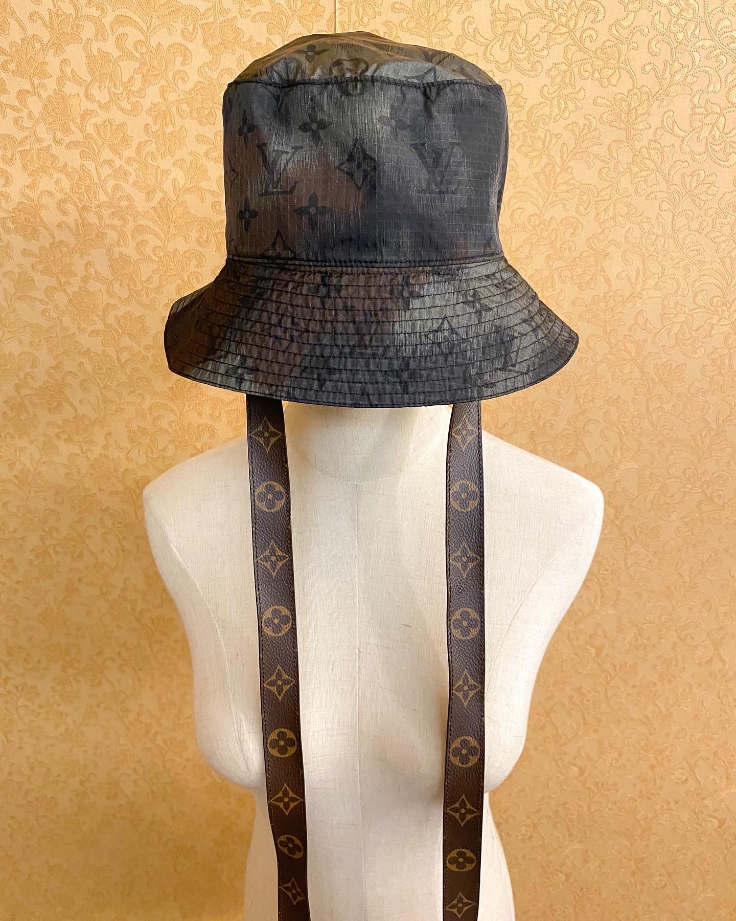 Hats and Gloves Collection for Women  LOUIS VUITTON