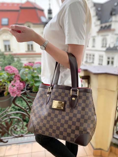 Louis Vuitton Hampstead Handbag Damier PM (Used in Very Good Condition)