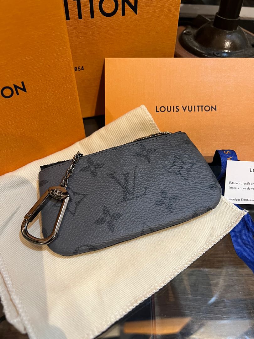 Louis Vuitton Key Pouch Monogram Eclipse Reverse autres Toiles Monogram