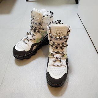 （分類：）位於 。 由 rileyper 提交（商品編號 1155984526，圖片 1）。簡介： 。