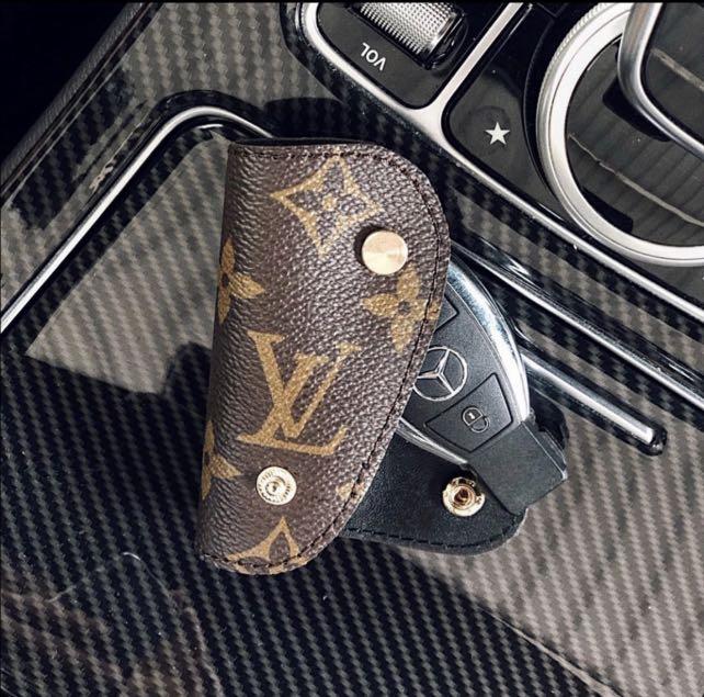 Key Holders and Bag Charms  Men Luxury Collection  LOUIS VUITTON
