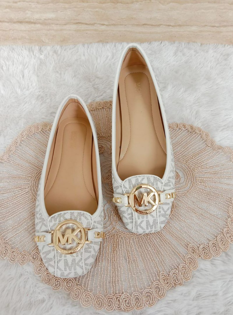 does michael kors shoes run true to size