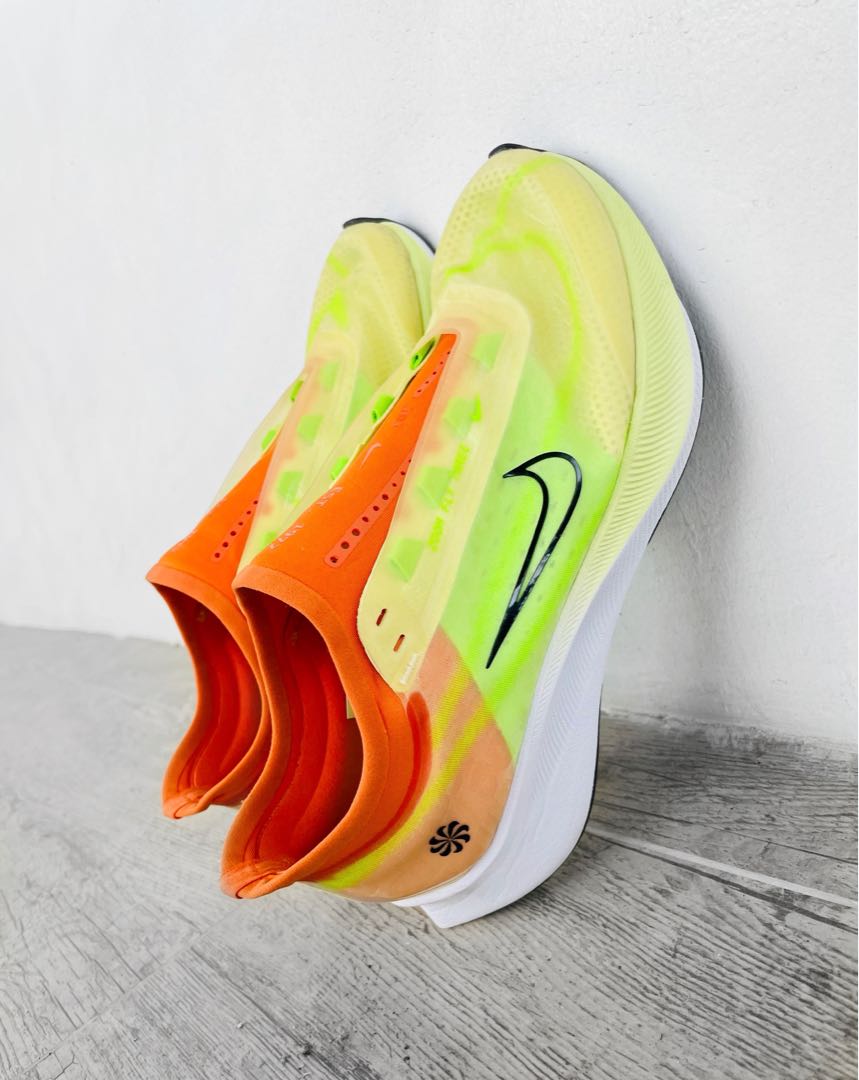 footaction womens nike