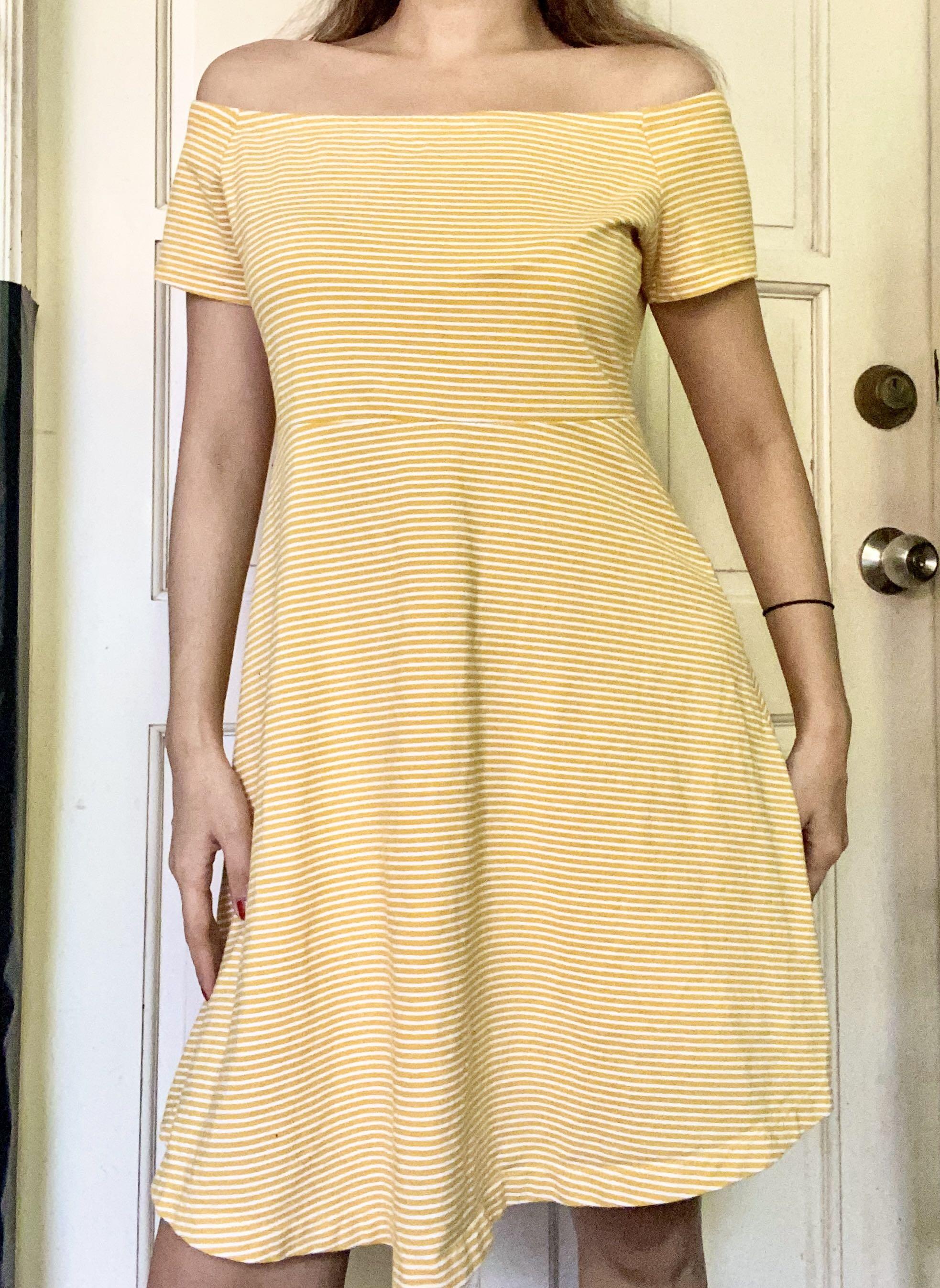 Old navy yellow striped dress store