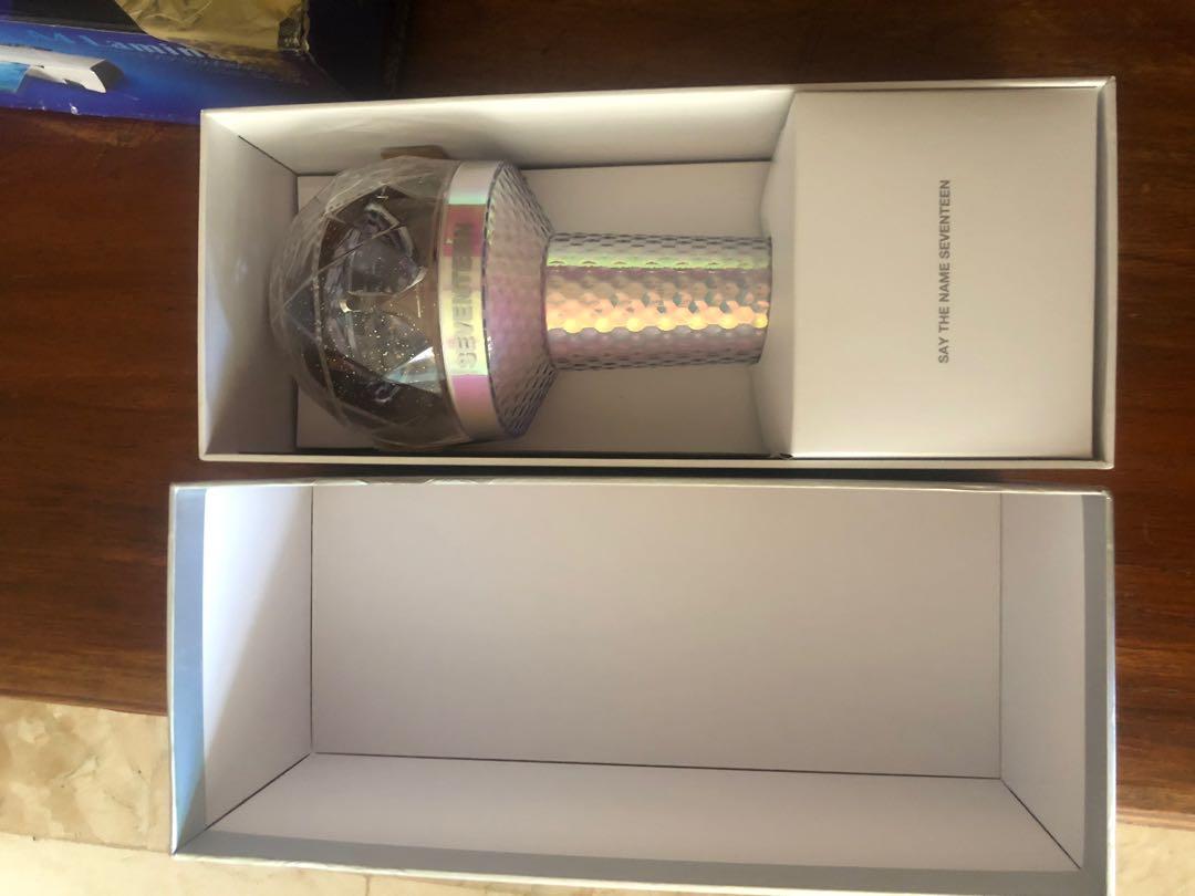 Original Seventeen lightstick caratbong (Category: K-Wave Merchandise) located in Manila. Submitted by anniine (Listing ID 1155960166, Image 2). Description: Fixed price Authentic Brought from weverse Some minor dents on the box have few scratch on the LS ❌️ sensitive buyer.