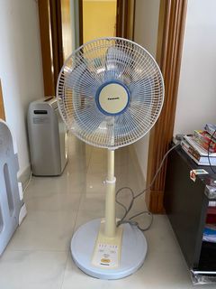 （分類：）位於 。 由 lam8877 提交（商品編號 1156144290，圖片 1）。簡介： 。