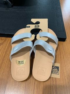 (Category: ) located in . Submitted by clcpreloved (Listing ID 1156050988, Image 1). Description: .