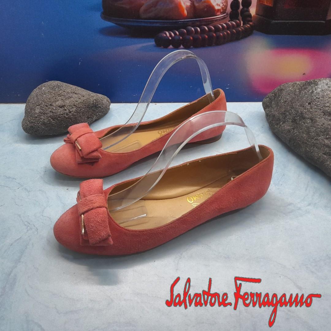 sepatu flats Salvatore Ferragamo Red Flats
