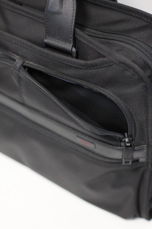 Tumi 26108D2 Alpha 2 Organizer Portfolio Brief / 17" laptop bag / 15