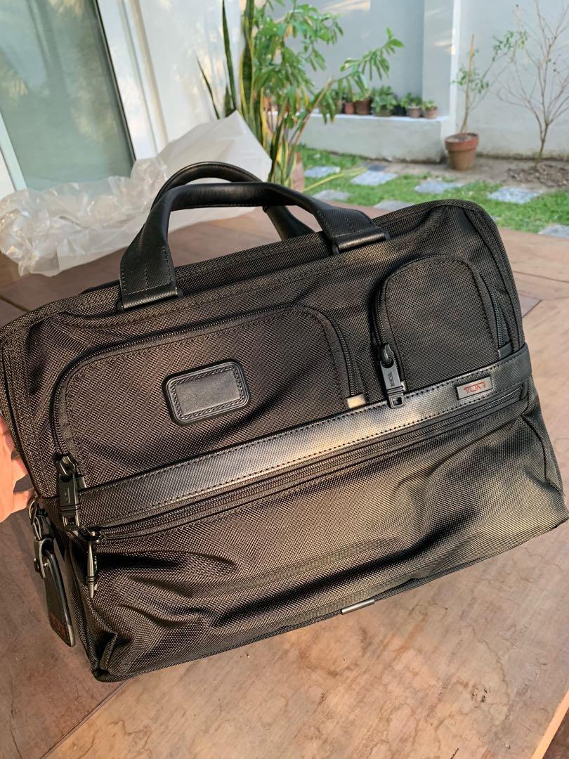 Tumi alpha 2 expandable briefcase online